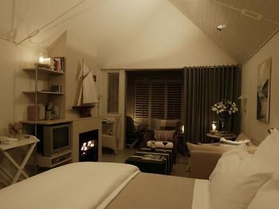 The Boatshed Seaside Boutique Hotel オークランド エクステリア 写真
