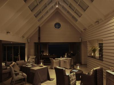 The Boatshed Seaside Boutique Hotel オークランド エクステリア 写真